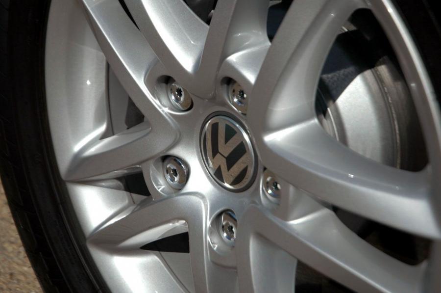  Volkswagen Touareg V6 TDi 2009 года  (фото 23 из 24)